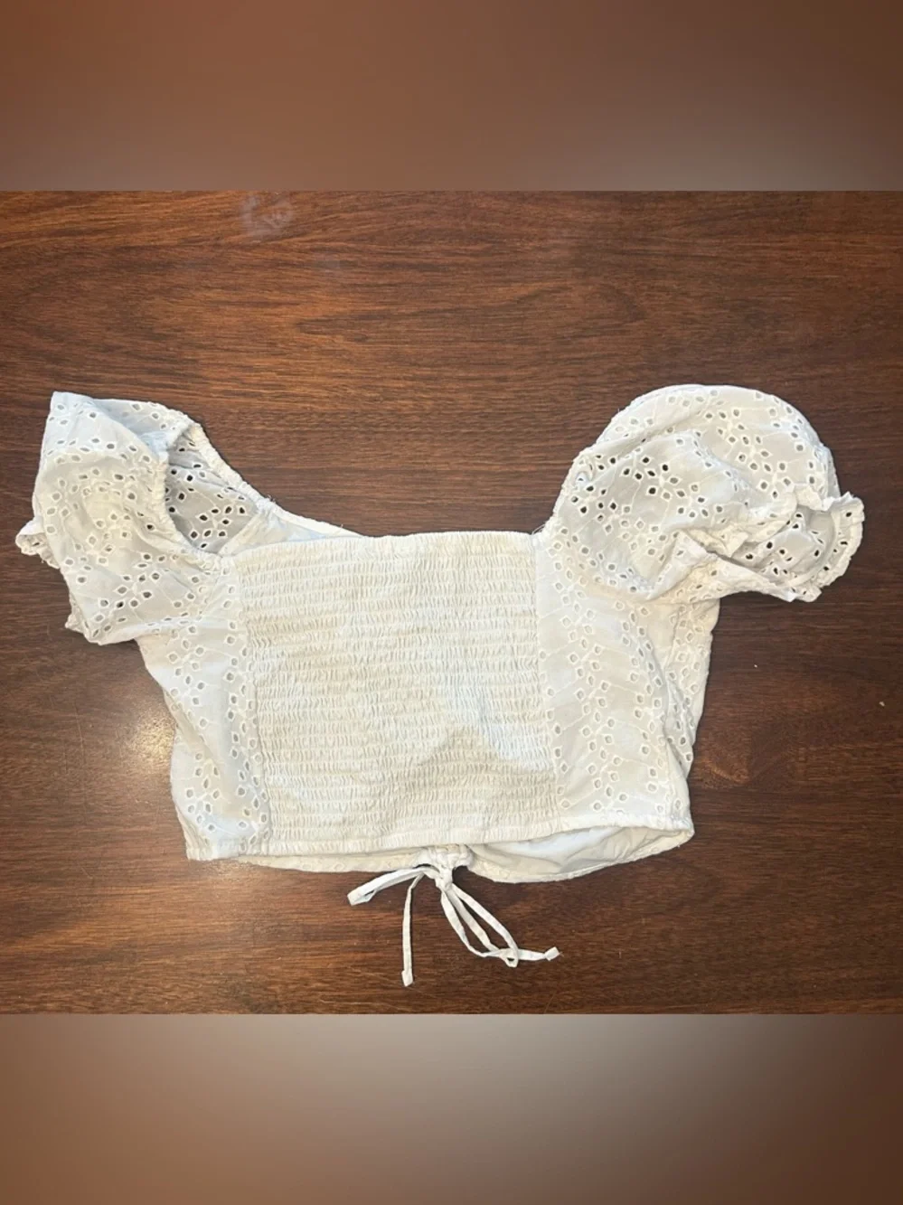 Hollister White Eyelet Puff Sleeve Cropped Top with Front Tie - Picture 3 of 3